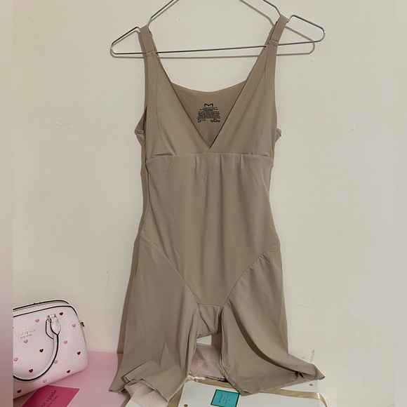 Maidenform Tan Shapewear Bodysuit - Picture 1 of 4